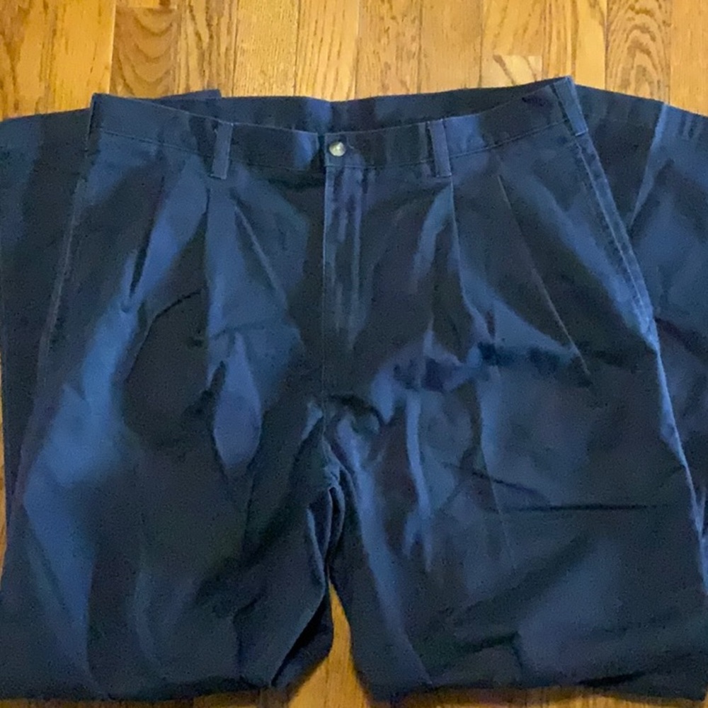 Flyers Men’s khakis.